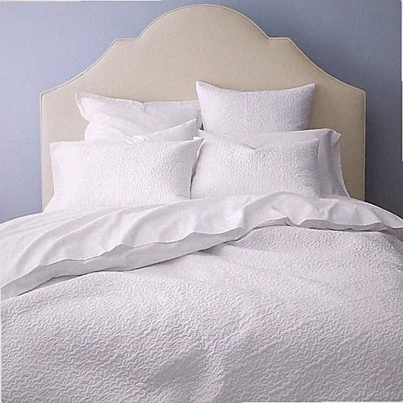 Crate & and Barrel LOREN WHITE TWIN Coverlet/Quilt & 1 Standard Sham-NWOT- Read
