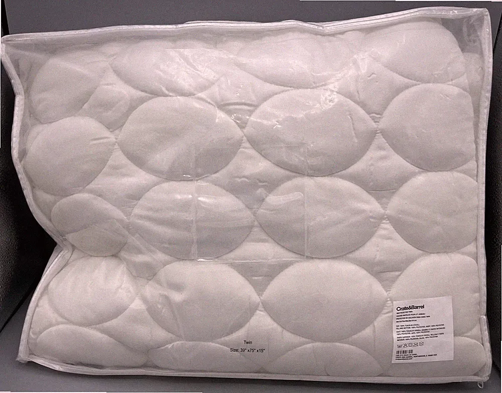 Crate and Barrel Mattress Pad Twin White with Tags