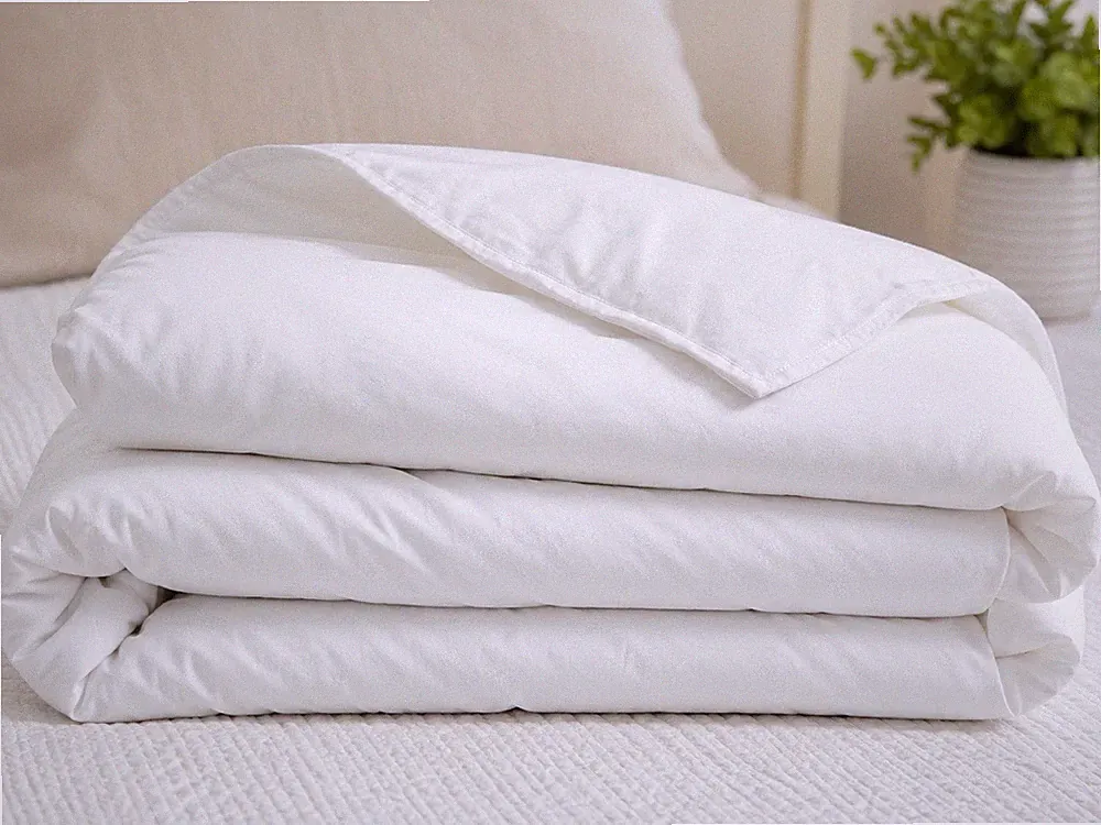 Crate & Barrel King Duvet Insert Down Alternative White Comforter NEW