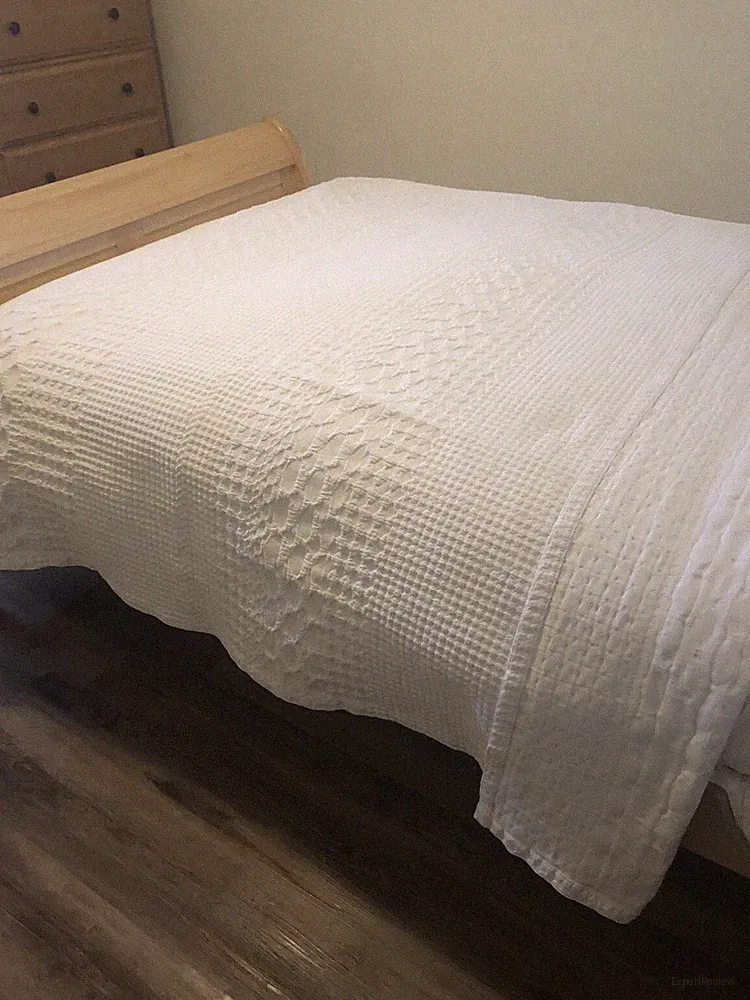 CRATE & BARREL MATELASSE WHITE BEDSPREAD VNT TEXTURED COTTON 90x90" PORTUGAL