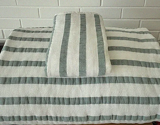 Crate & Barrel Teal Green Stripe Waffle Weave Cotton Kids Teen Twin Quilt & Sham
