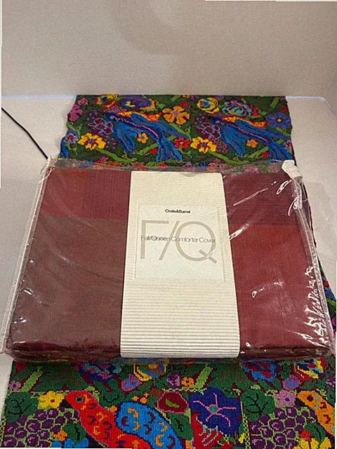 Marimekko Crate&Barrel Queen Duvet Cover Poly Blend Button Closure Baudi Red NWT