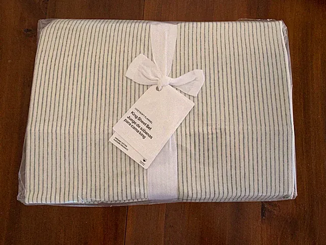 New Crate and Barrel Cozysoft ORGANIC FLANNEL Spruce Green Stripe KING Sheet Set
